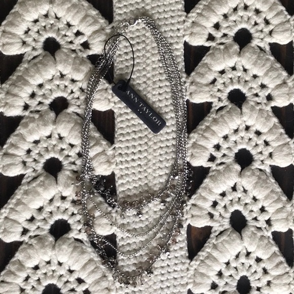 Ann Taylor NWT Ann Taylor Beaded Chain Necklace - Picture 7 of 8